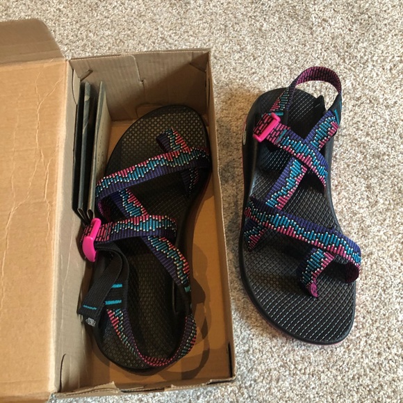 Women’s Chacos z2 classic amp magenta new - Picture 5 of 5